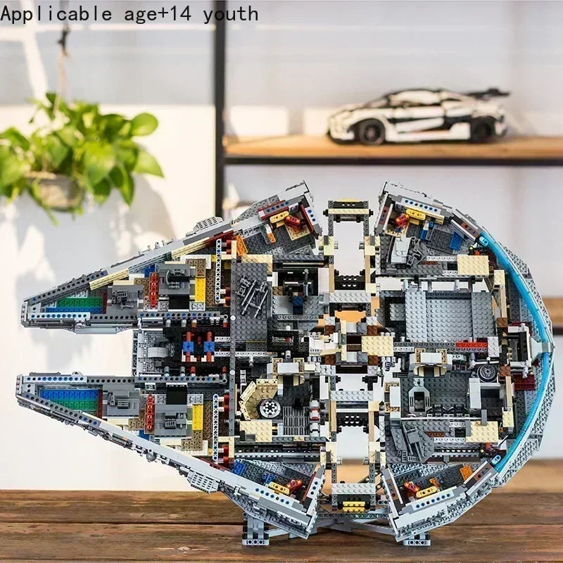 Millennium Falcon | Star Wars